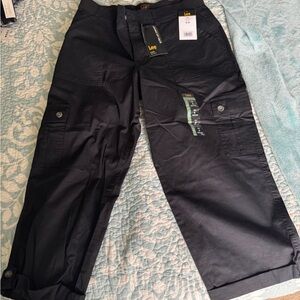 Lee Black Capri Pants with Side Button Pocket